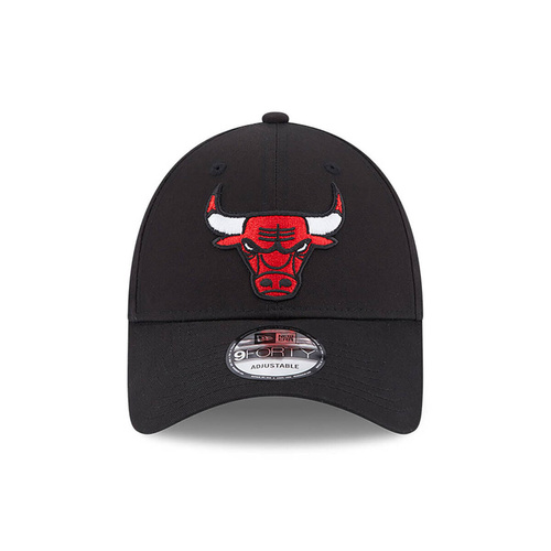 New Era 9FORTY Chicago Bulls Team Side Patch Black Strapback Cap - 60364397